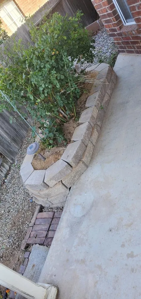 Expert outdoor landscaping experts serving Los Ranchos de Albuquerque, NM - Herrera's Above & Beyond Maintenance