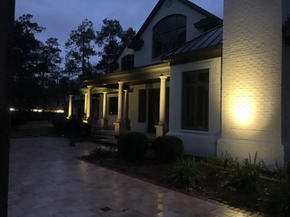 Custom outdoor landscaping with custom design in Houston, TX by Herrera’s Landscaping