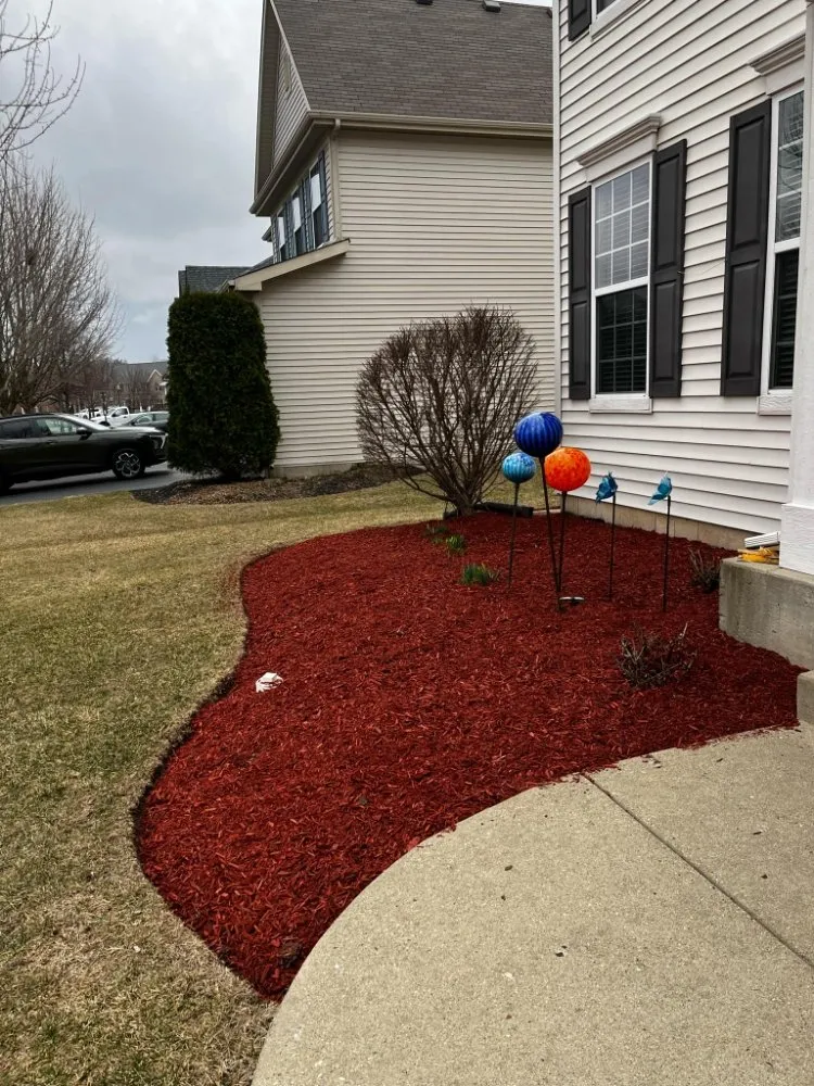 Professional yard maintenance in Round Lake Beach, IL - Herrera's Landscaping