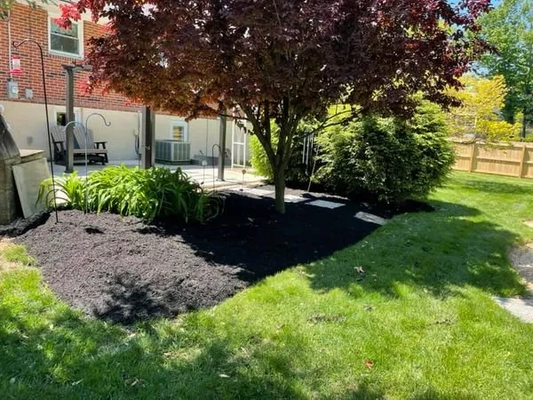 Custom yard cleanup service experts serving Lancaster, PA - Herr's Homescapes