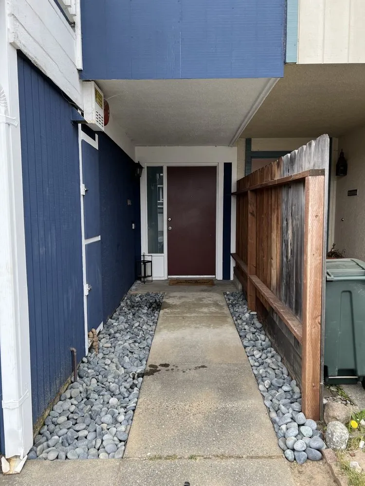 Expert outdoor landscaping experts serving South San Francisco, CA - Hes So Handy Services