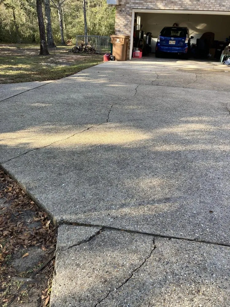 Trusted garden landscaping for year-round maintenance across Gulfport, MS - Hester Pressure Washing