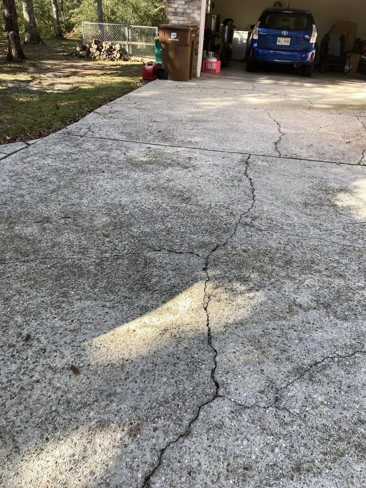 Local residential landscaping near you in Gulfport, MS by Hester Pressure Washing