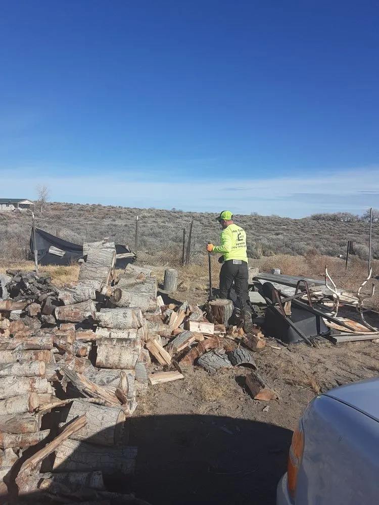 Trusted lawn mowing service experts serving Fernley, NV - Hett Tree Service