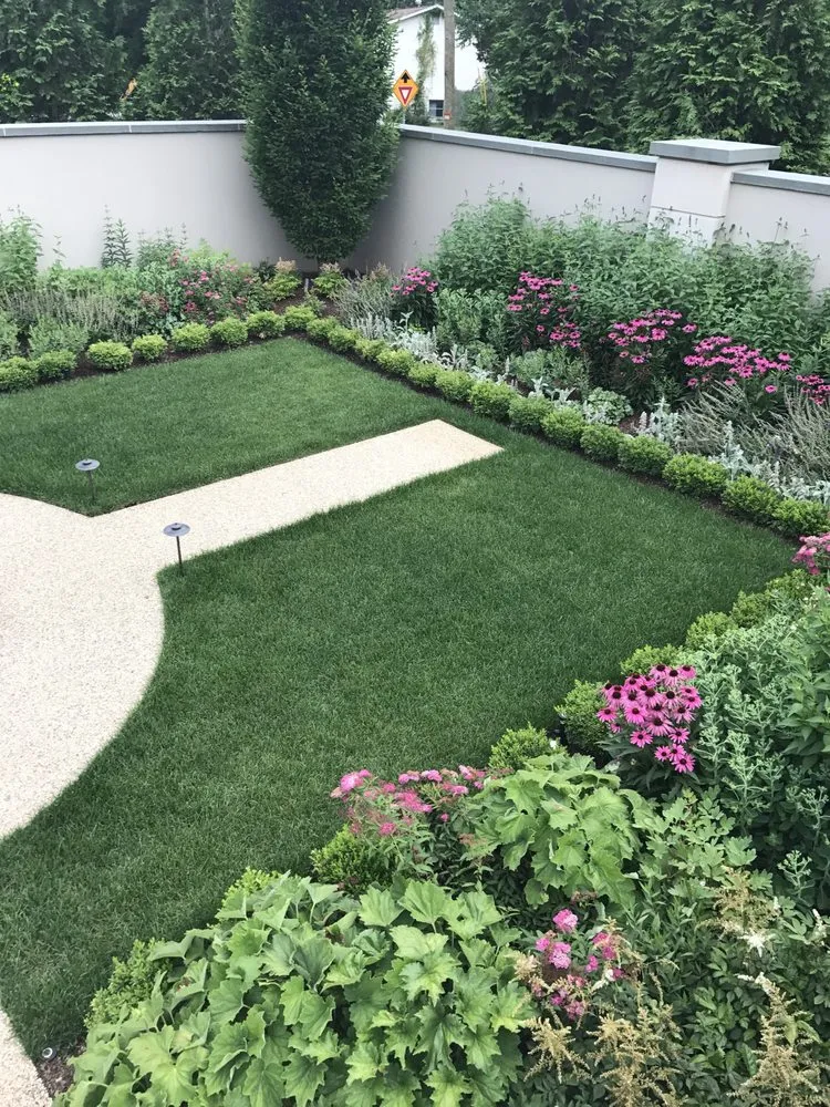 Custom yard cleanup service in Norwood, NJ - Hewitt Landscaping