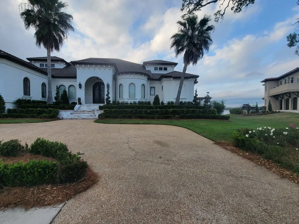 Affordable yard cleanup service in Ocean Springs, MS by Hey Cuz Maintenance