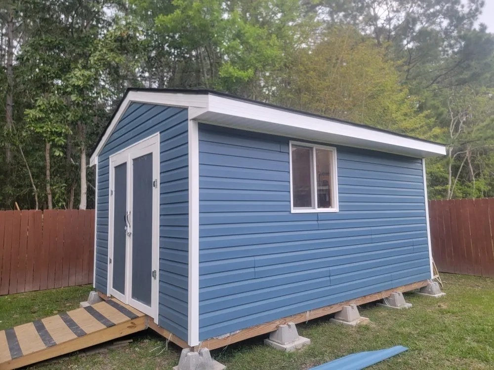 Expert yard maintenance for year-round maintenance in Ocean Springs, MS by Hey Cuz Maintenance