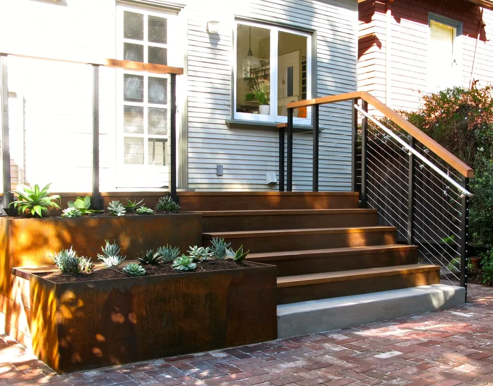 Professional yard cleanup service experts serving Oakland, CA - Hey Nice Garden