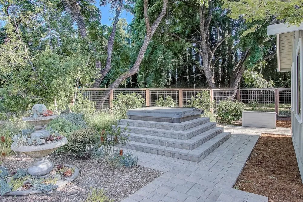 Affordable landscape installation for beautiful yards in Oakland, CA by Hey Nice Garden