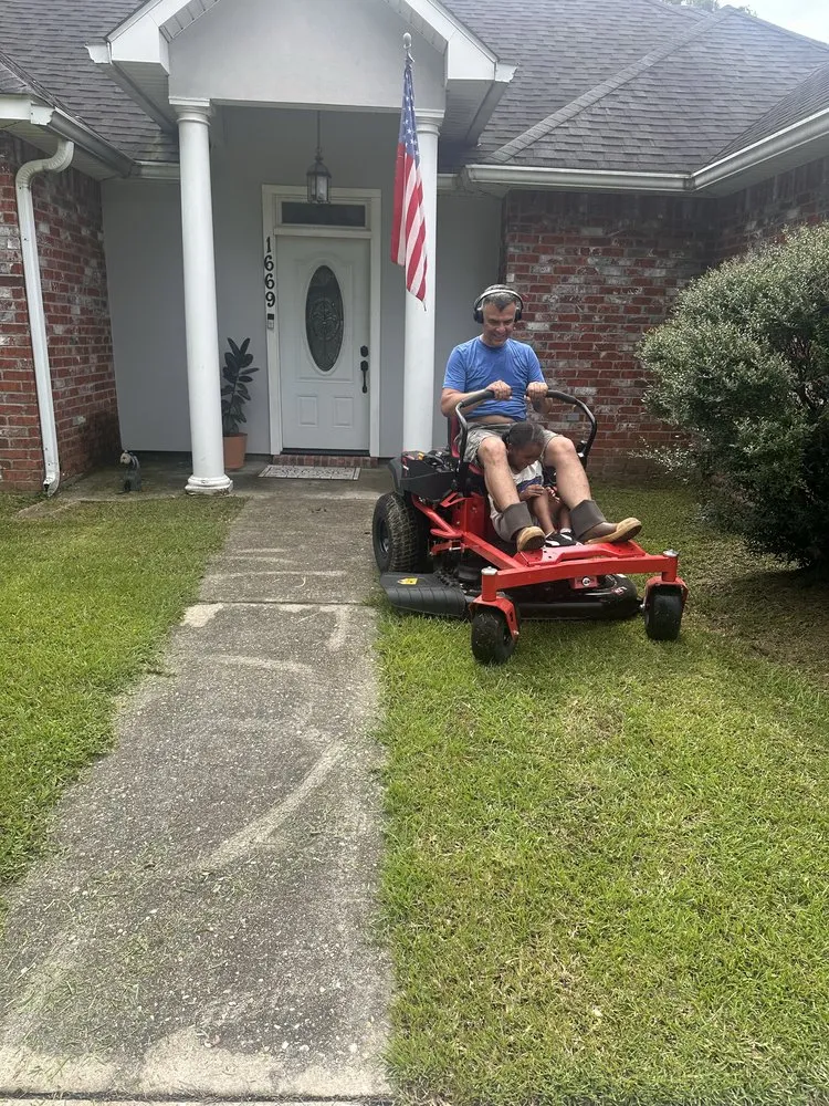 Expert yard maintenance experts serving Brownfields, LA - Heyseauxs Lawn Services