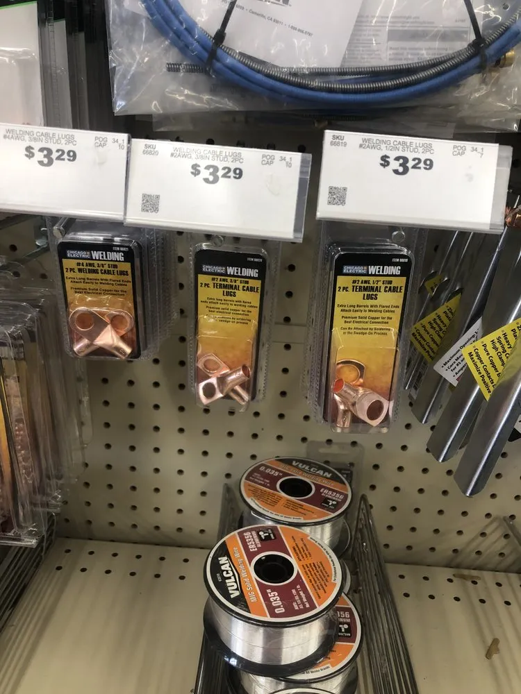 Expert yard cleanup service in Florence, SC - Heyward Landscaping & pressure washing