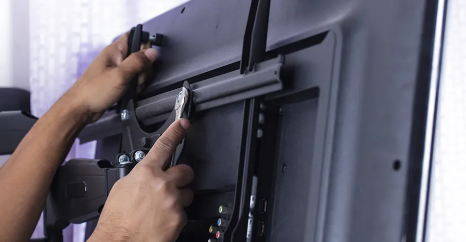 Custom yard cleanup service in Sloan, IA by H&F's Handyman Service