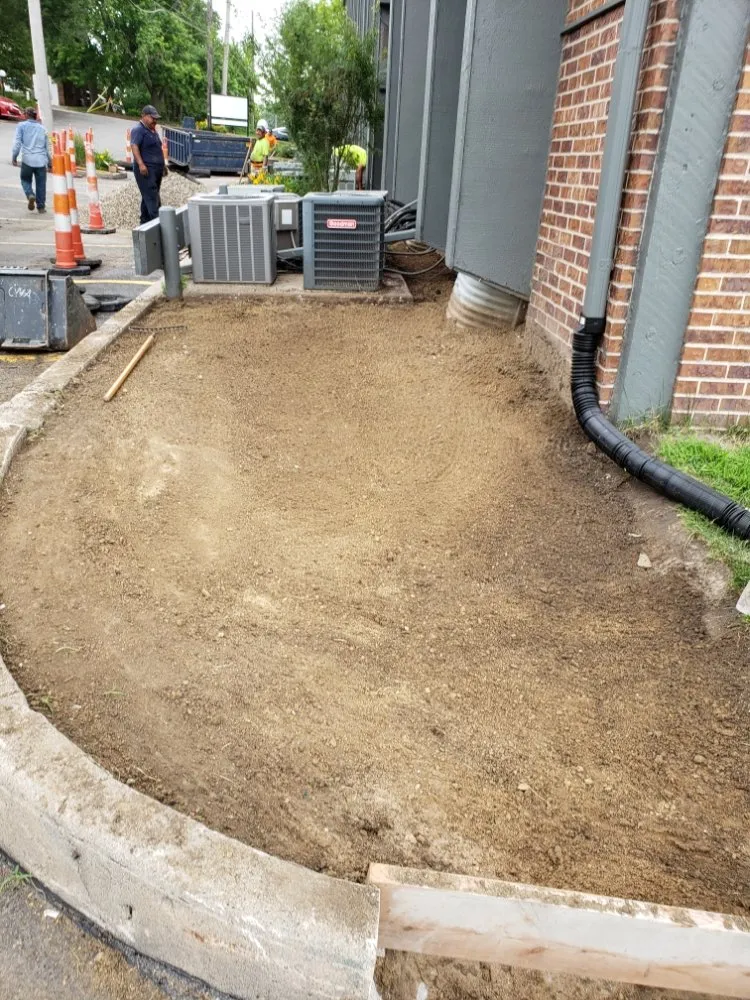 Custom garden landscaping in Omaha, NE - H&g Contracting Services