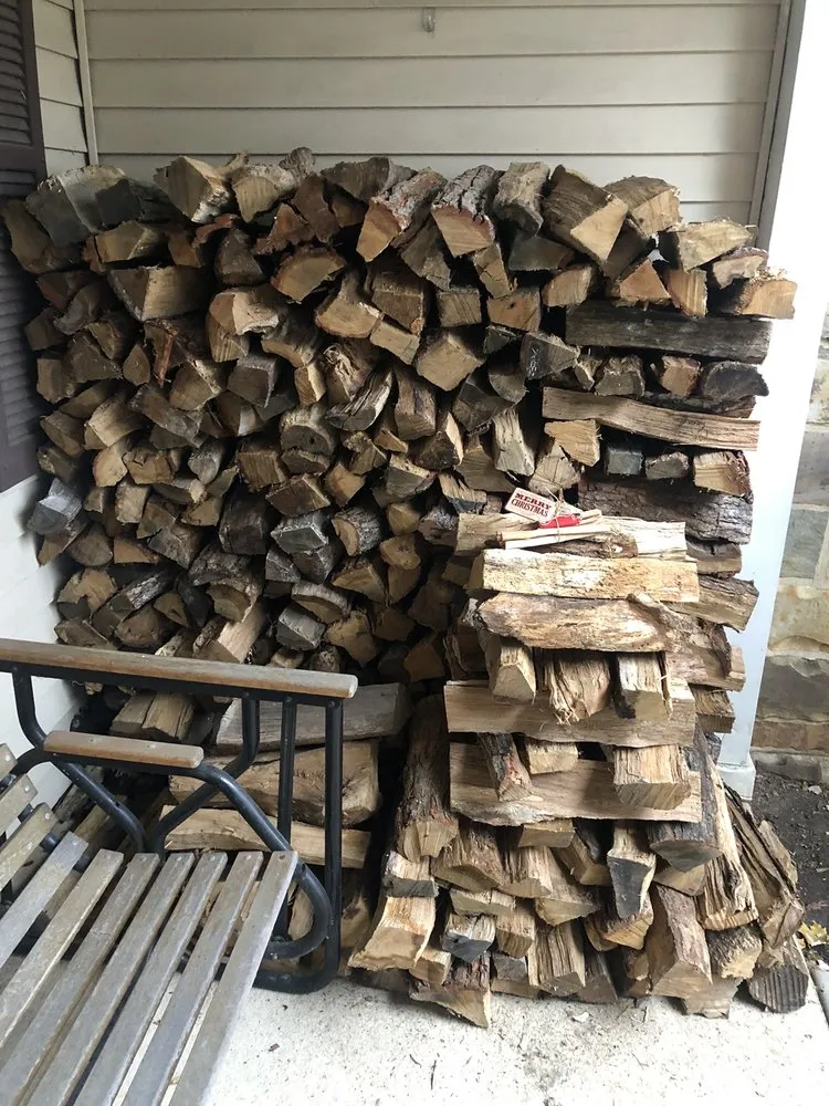 Affordable yard maintenance in Elburn, IL - HGTS