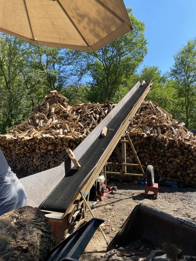 Expert landscaping services in Elburn, IL by HGTS