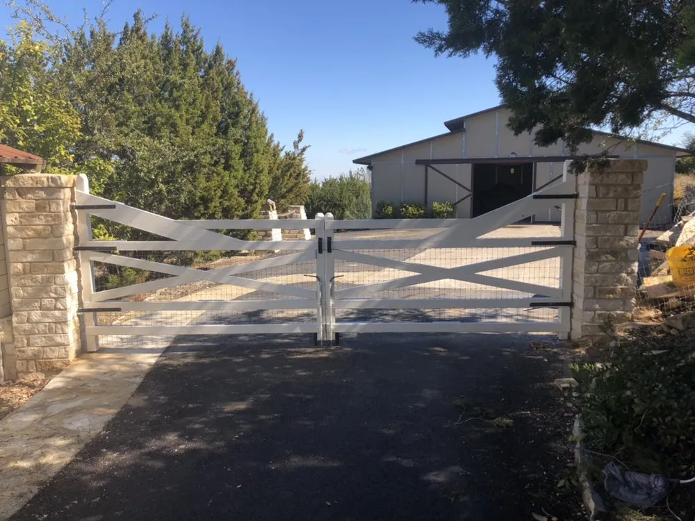 Local residential landscaping in Georgetown, TX by H&H Fencing