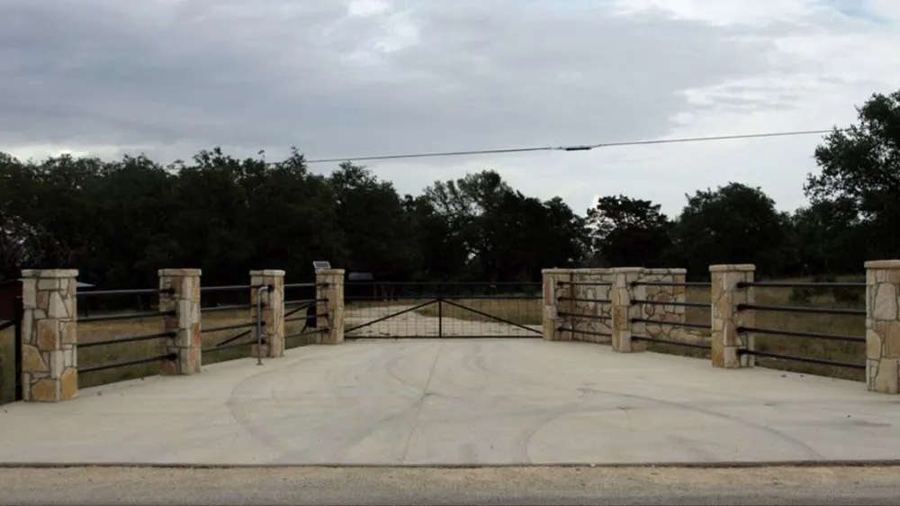 Custom yard maintenance in Georgetown, TX by H&H Fencing