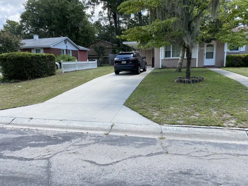 Reliable lawn care service in Savannah, GA - H&H Landscapes