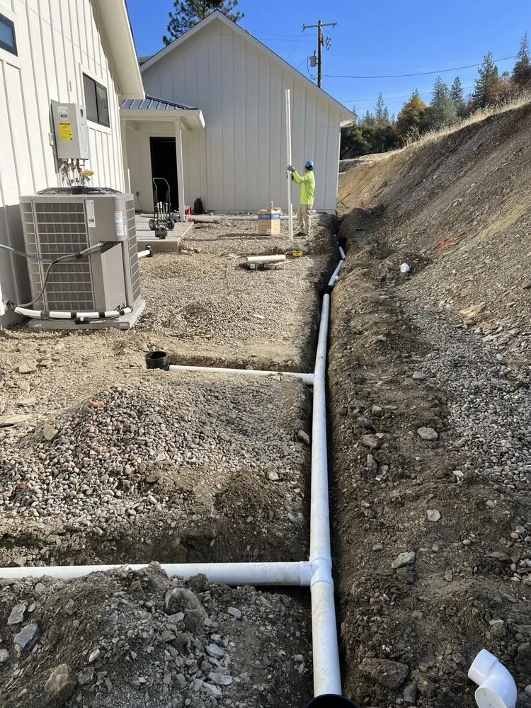 Expert yard cleanup service in Sacramento, CA - H&H Landscaping