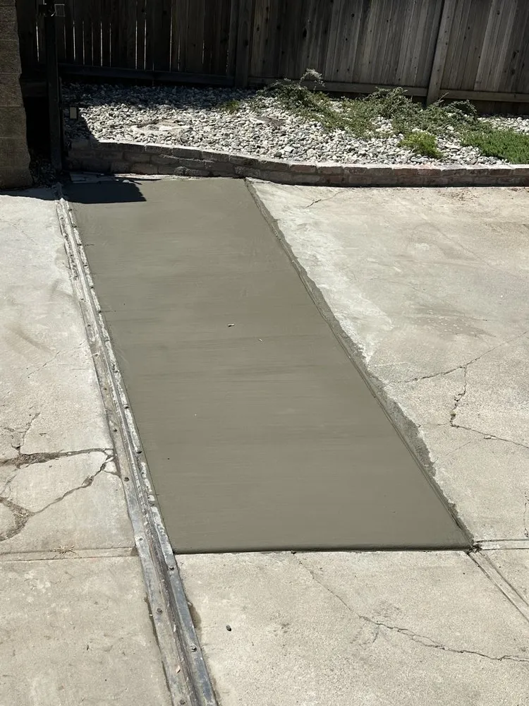 Custom outdoor landscaping for beautiful yards in Sacramento, CA by H&H Landscaping