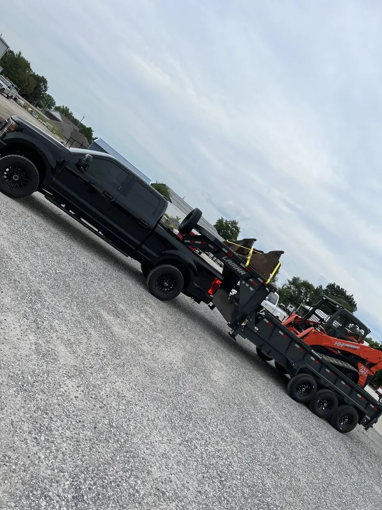 Expert outdoor landscaping for year-round maintenance in Jerseyville, IL by H&H Landworx