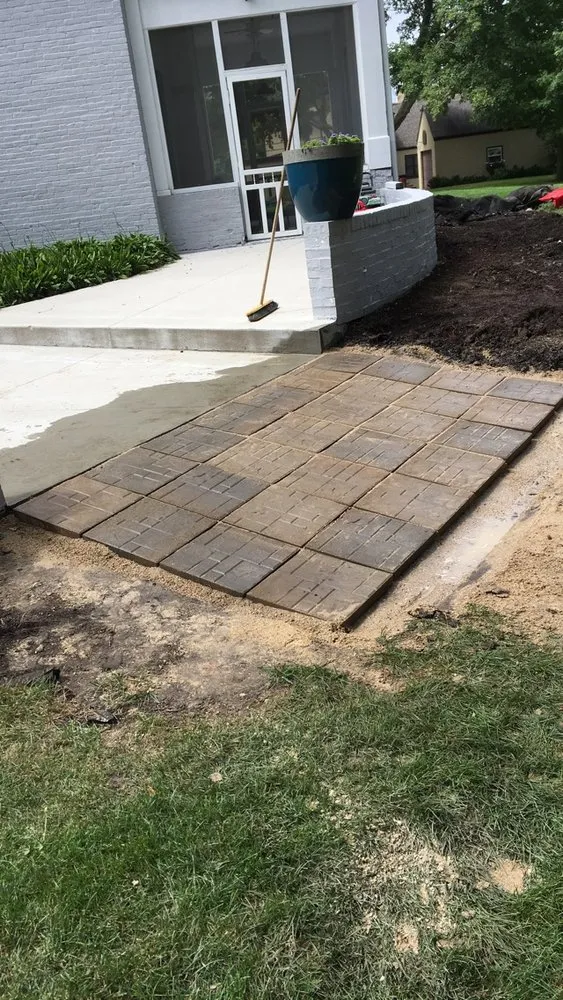 Reliable lawn mowing service experts serving Janesville, WI - H&H Lawn Care