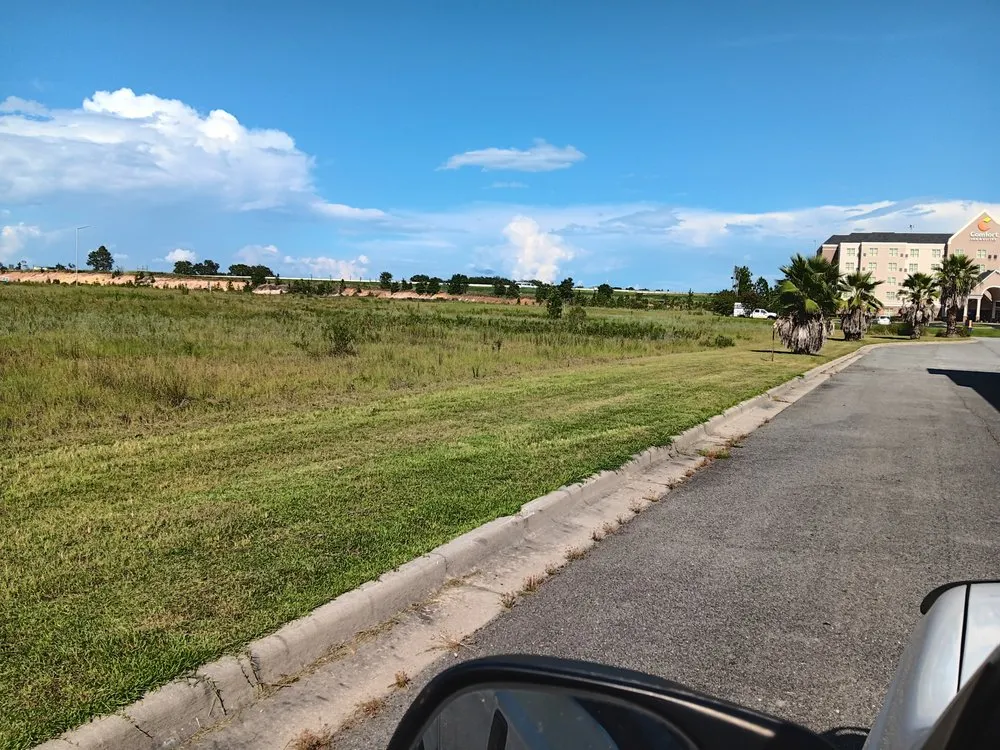 Professional yard maintenance experts serving Cordele, GA - H&H Lawn Service