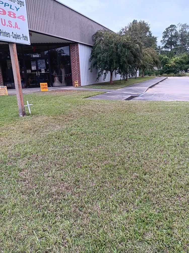 Affordable landscaping services in Cordele, GA by H&H Lawn Service