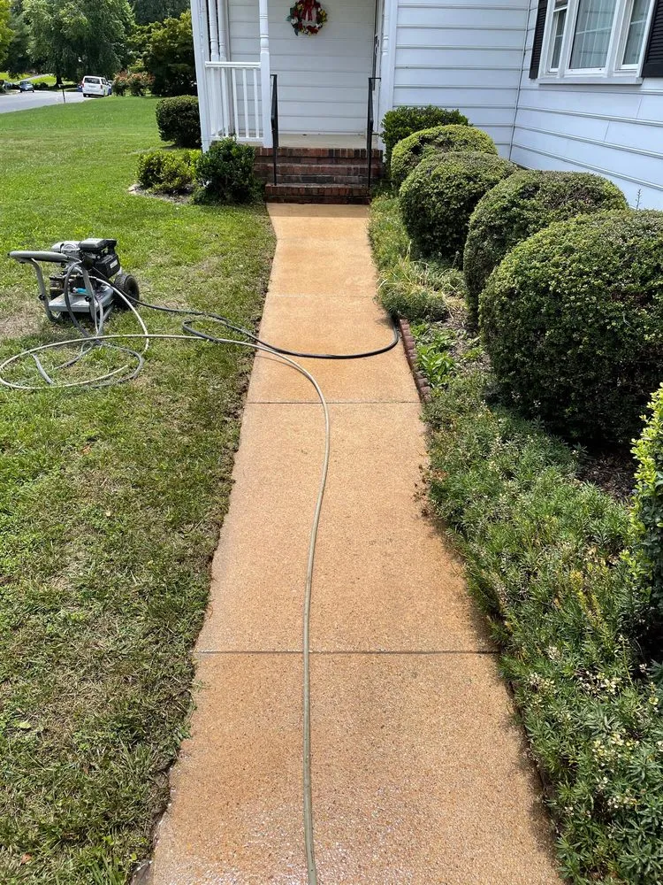 Trusted lawn mowing service in Chesterfield, VA - H&H Outdoor Services