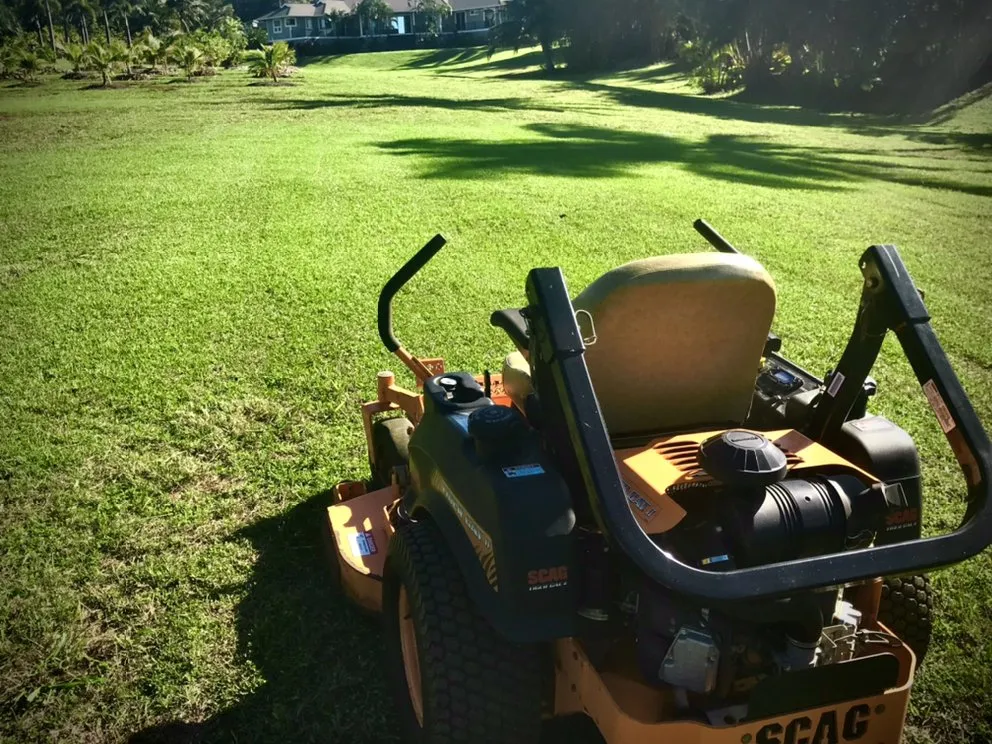 Custom lawn mowing service in Haiku, HI - Hi Mowng