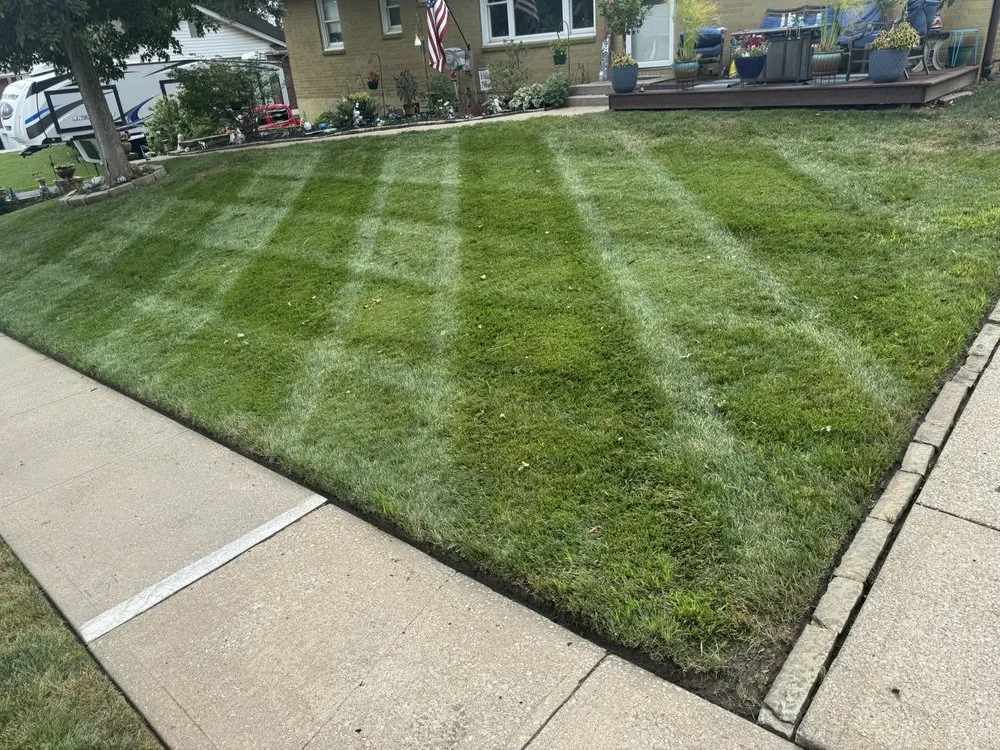 Expert outdoor landscaping for homes in Kansas City, MO by Hi-N-Tite