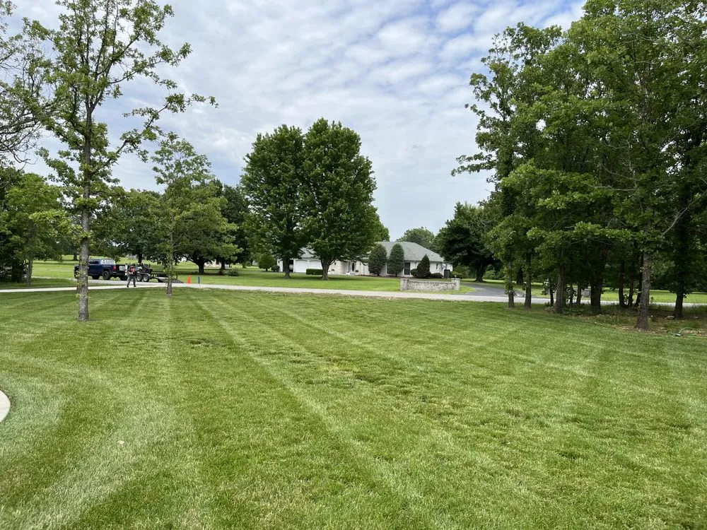 Trusted yard maintenance for beautiful yards in Webb City, MO by Hickman Services