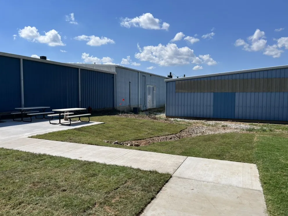 Affordable landscaping services experts serving Webb City, MO - Hickman Services