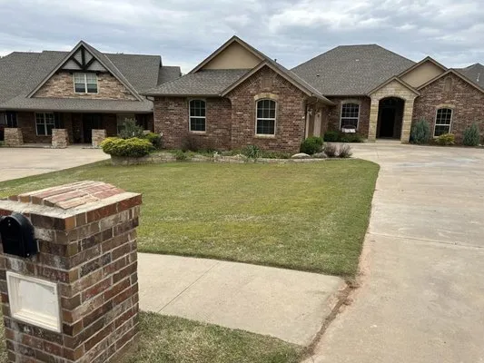 Hickory Creek Enterprises Logo