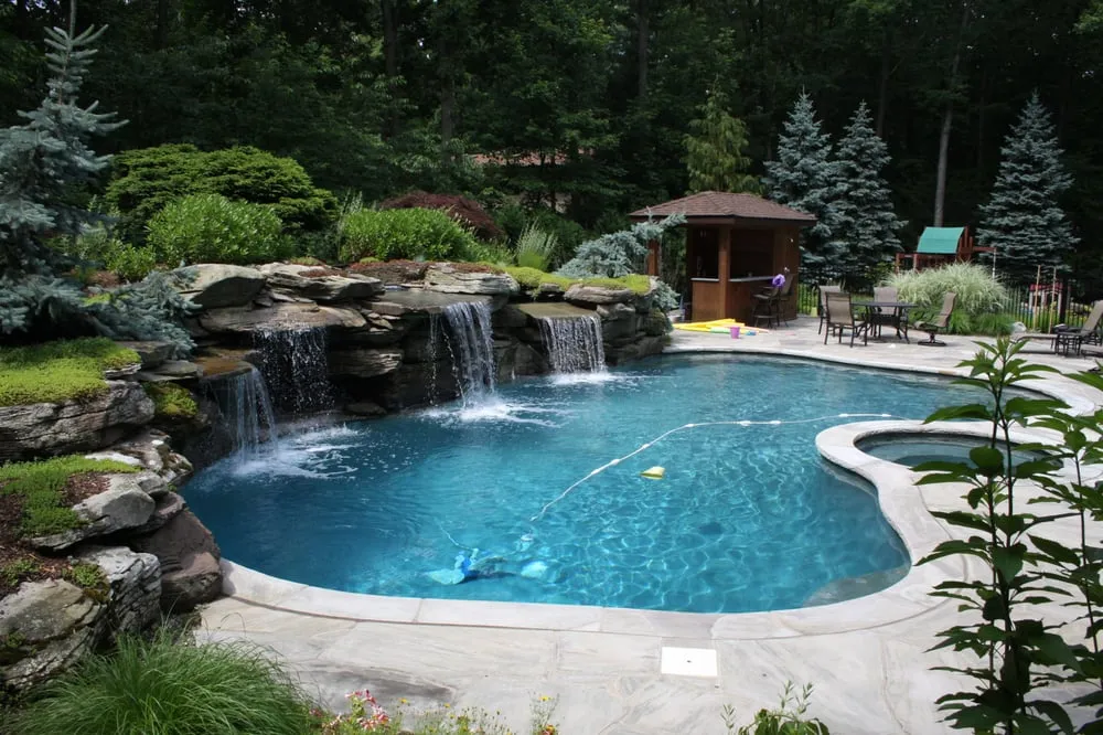 Professional residential landscaping in Tuxedo, NY by Hickory Hollow Landscapers Ltd.