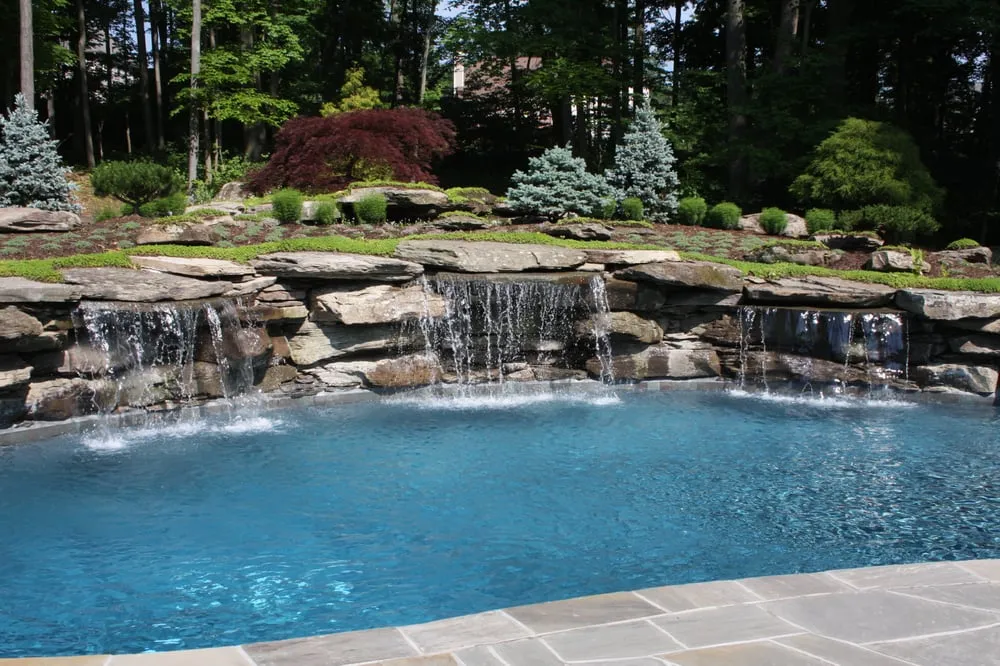 Expert yard cleanup service in Tuxedo, NY by Hickory Hollow Landscapers Ltd.