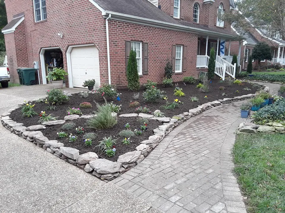 Local garden landscaping in Chesapeake, VA by Hickory Landscaping