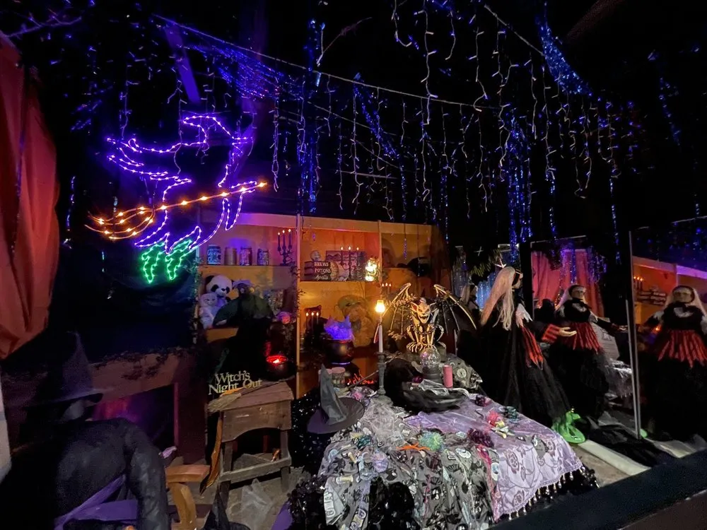 Expert outdoor landscaping experts serving Westbury, NY - Hicks Nurseries