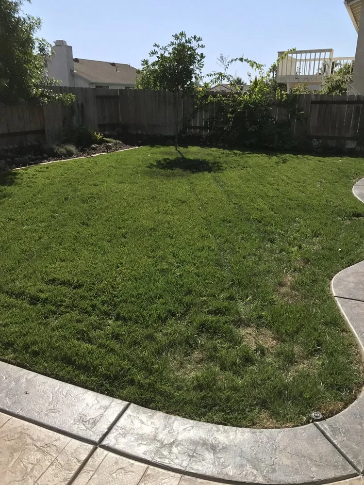 Custom lawn mowing service in Escondido, CA by Hidden City Landscape