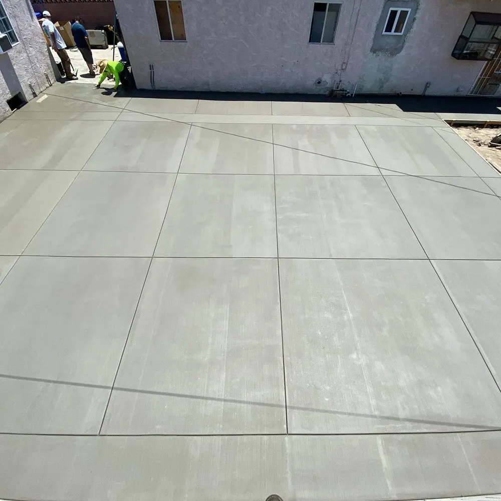 Top-rated lawn mowing service experts serving Paramount, CA - Hidden Gem Landscaping