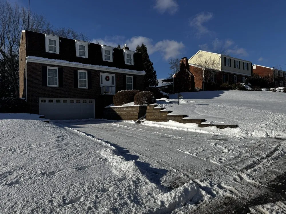 Local garden landscaping in Elizabeth, PA by Hidden Leaf Land Management