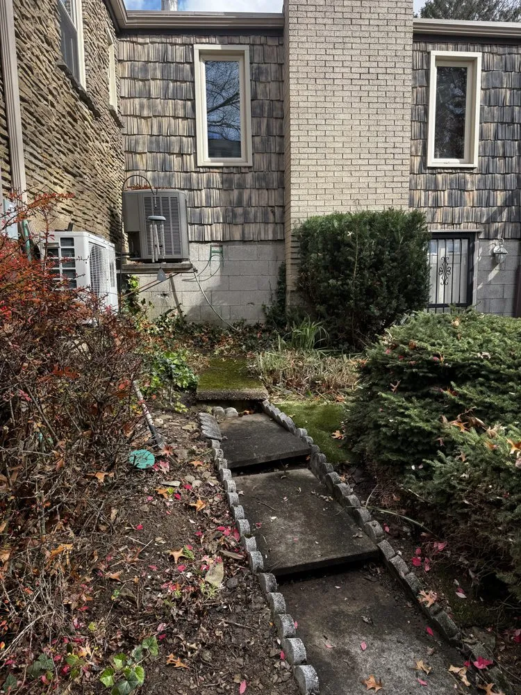 Top-rated lawn care service experts serving Elizabeth, PA - Hidden Leaf Land Management