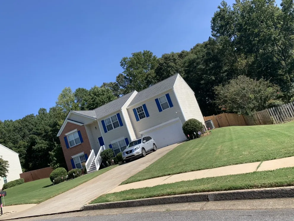 Custom yard maintenance for homes across Austell, GA - Hidden Leaf Landscaping