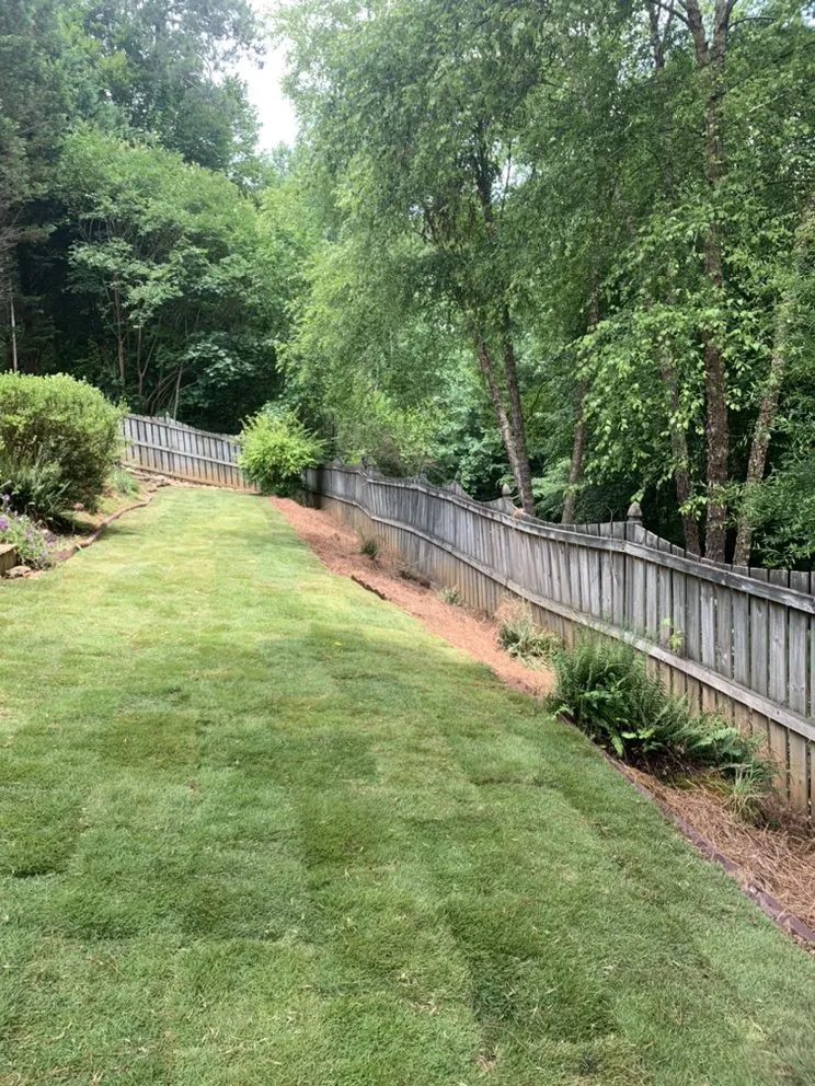 Custom lawn mowing service experts serving Austell, GA - Hidden Leaf Landscaping