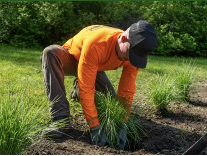 Local yard maintenance for beautiful yards in Manheim, PA by Hidden Oaks Outdoor Company