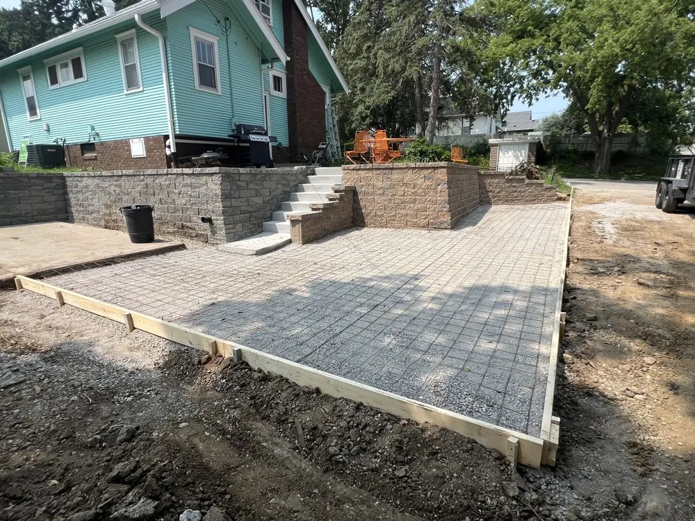 Expert landscape installation for year-round maintenance in Omaha, NE by Hidrocalido Construction