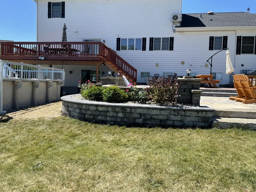 Expert landscaping services experts serving Grayslake, IL - Hidrogo Landscaping