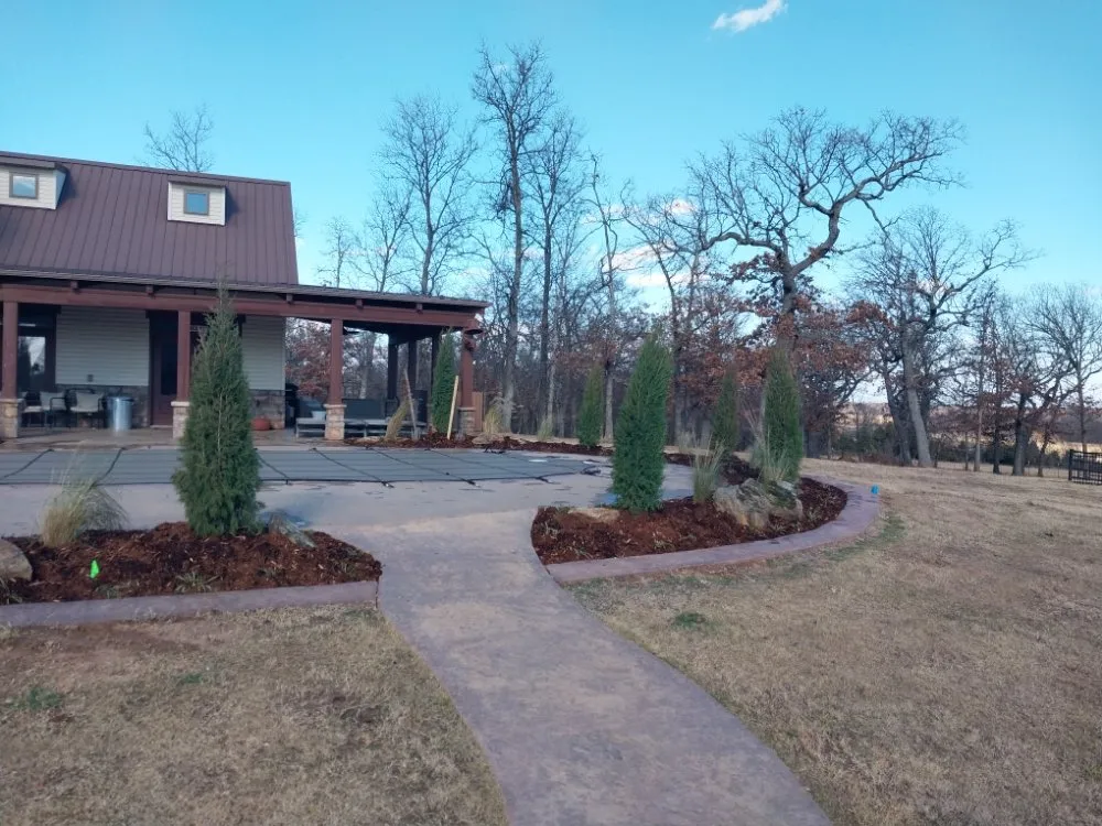 Reliable lawn mowing service near you in Shawnee, OK by Higgins Landscaping