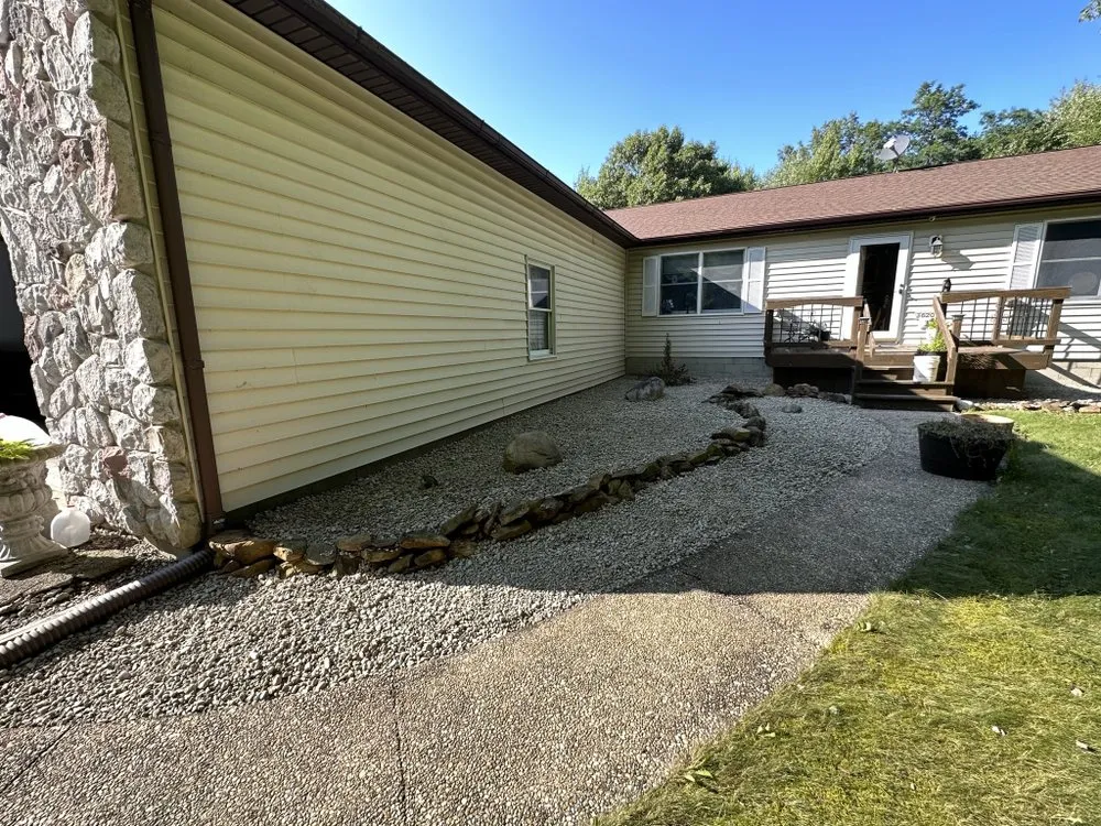 Affordable lawn mowing service experts serving Amherst, OH - High Class Grass