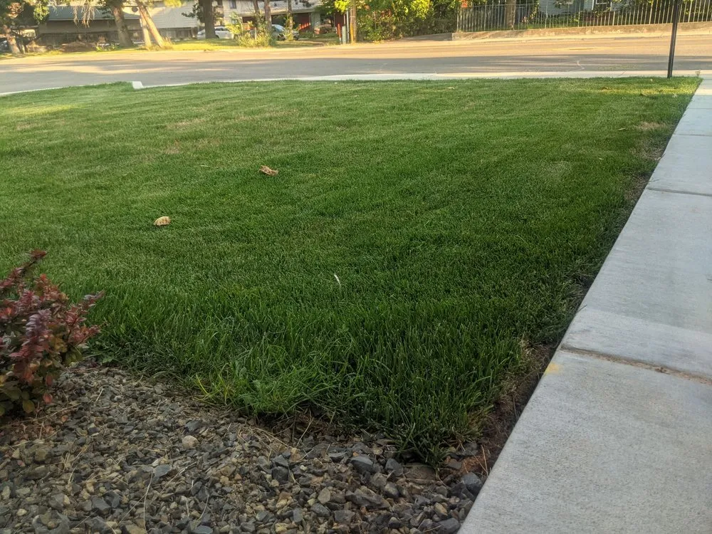 Professional garden landscaping in Kuna, ID - High Desert Landscape